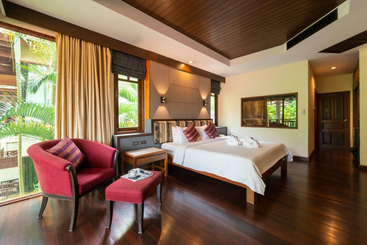 Khaolak Bayfront Resort Takuapa Exterior foto